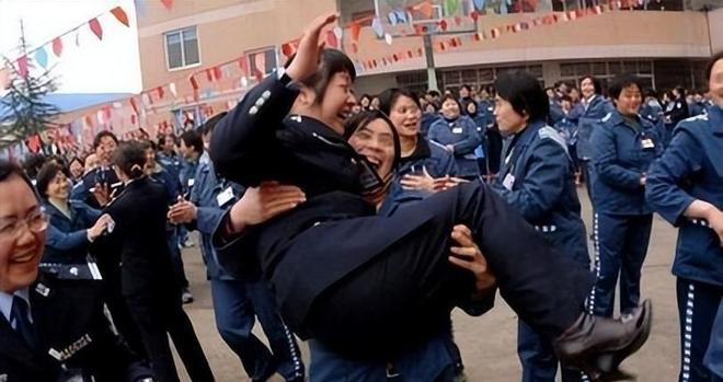 女子監(jiān)獄男獄警，最新章節(jié)探秘與領(lǐng)域地位深度剖析